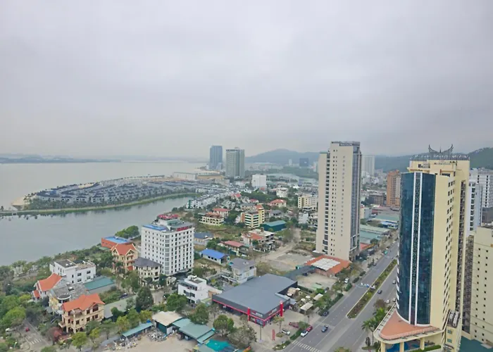 Newlife Tower- By Greenbay Premium Bay Apartment Ha Long