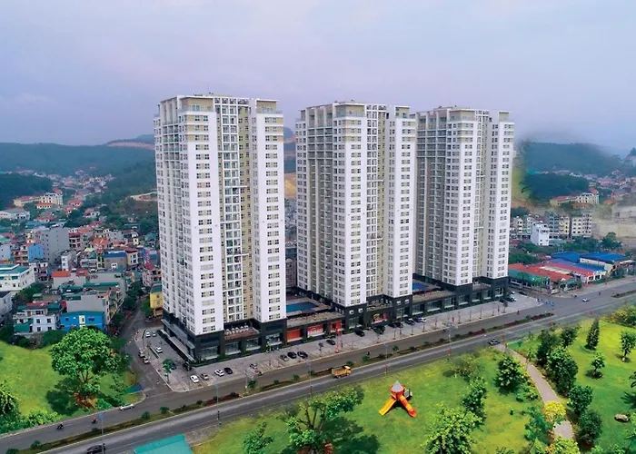 Newlife Tower- By Greenbay Premium Bay Apartment