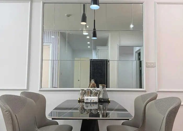 Newlife Tower- By Greenbay Premium Bay * Ha Long
