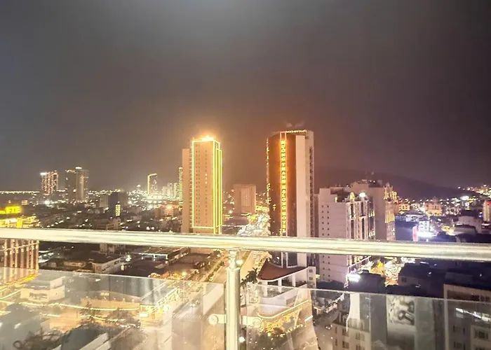 Newlife Tower- By Greenbay Premium Bay Apartment Ha Long