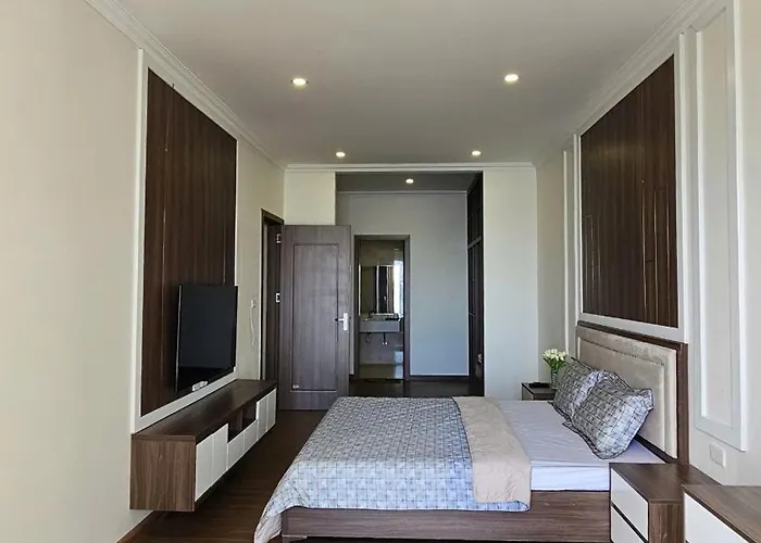 Newlife Tower- By Greenbay Premium Bay Apartment Ha Long